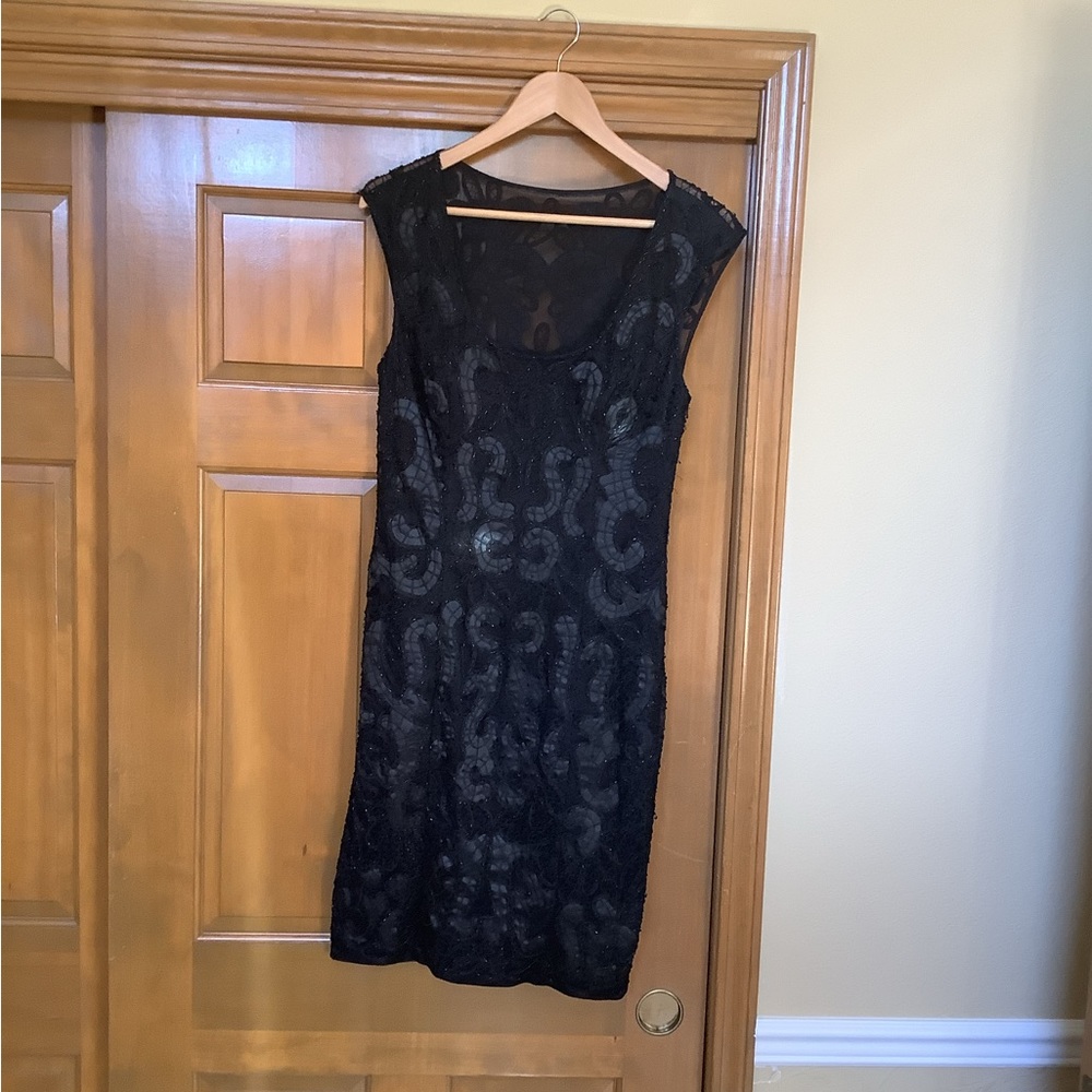 Sue Wong cocktail dress Black Sz 8 runs small
